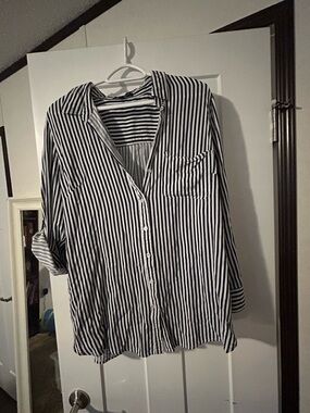 Velvet Heart Navy & White Striped Button-Down Shirt
